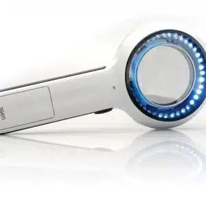 lupa cu sursa de lumina. Lumio